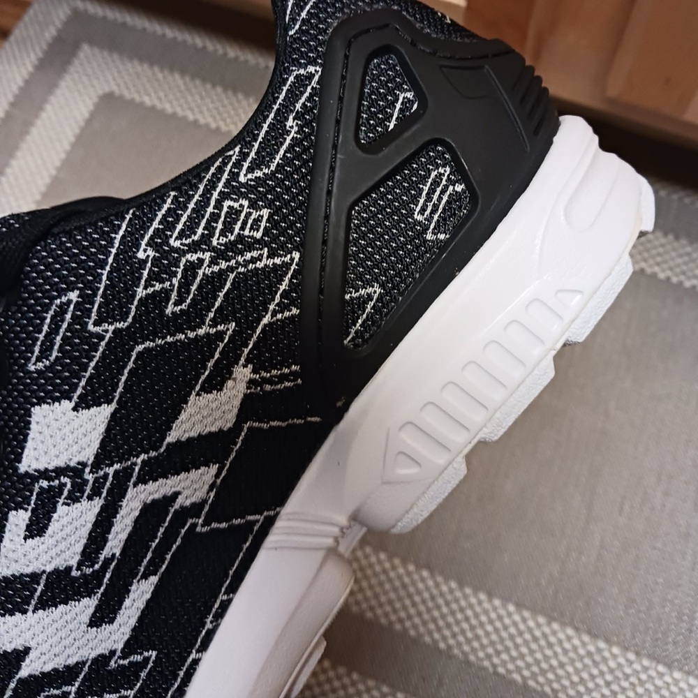Adidas Men's Black and White Graphic Sneakers - Picture 6 of 12